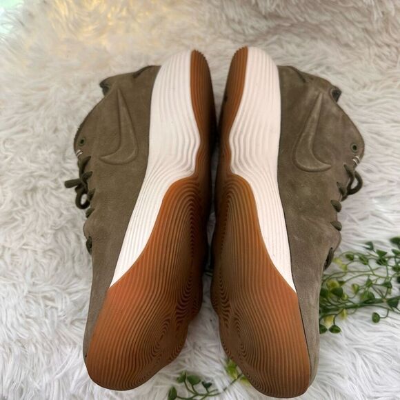 Nike Hyperdunk 2017 Premium Low Olive Gum Leather Mens Size 9 US sneakers - Picture 3 of 9
